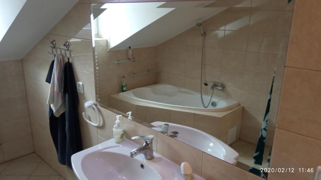 Apartament W Domu Na Wsi Томашув-Любельский Экстерьер фото